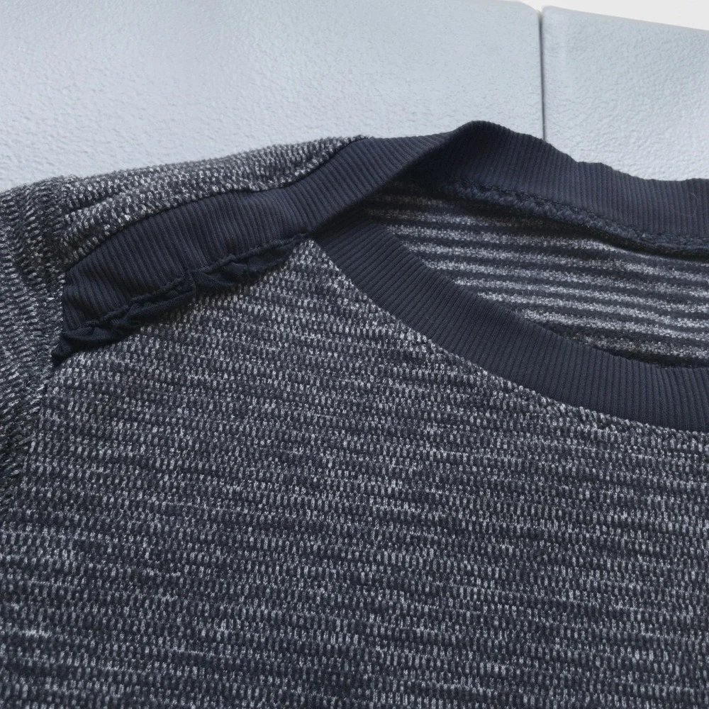 Lululemon Base Runner Long Sleeve Top Shirt Women's Size 4 Heather Gray & Black